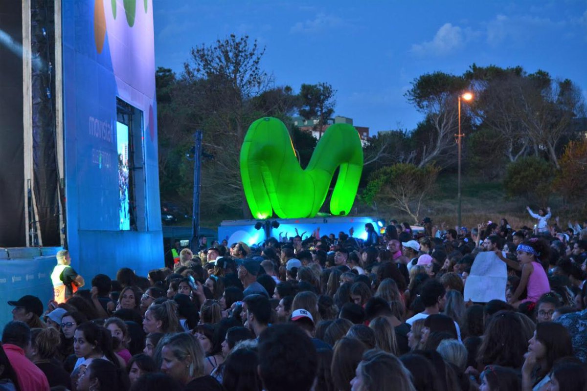 TINI brilló ante más de 25 mil personas en el Movistar Fri Music de Pinamar