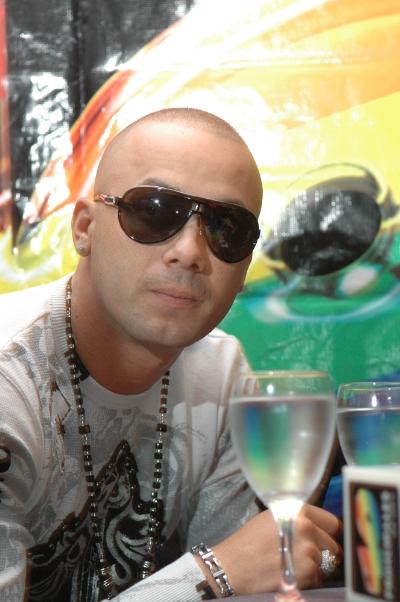 Estudio abierto con Wisin y Yandel