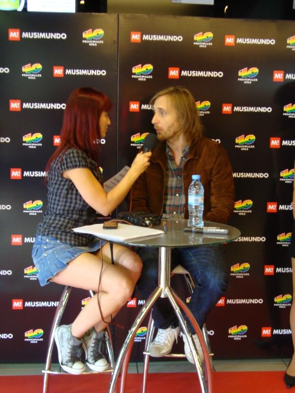 David Guetta, Musimundo y 40 Principales - Firma de Autógrafos