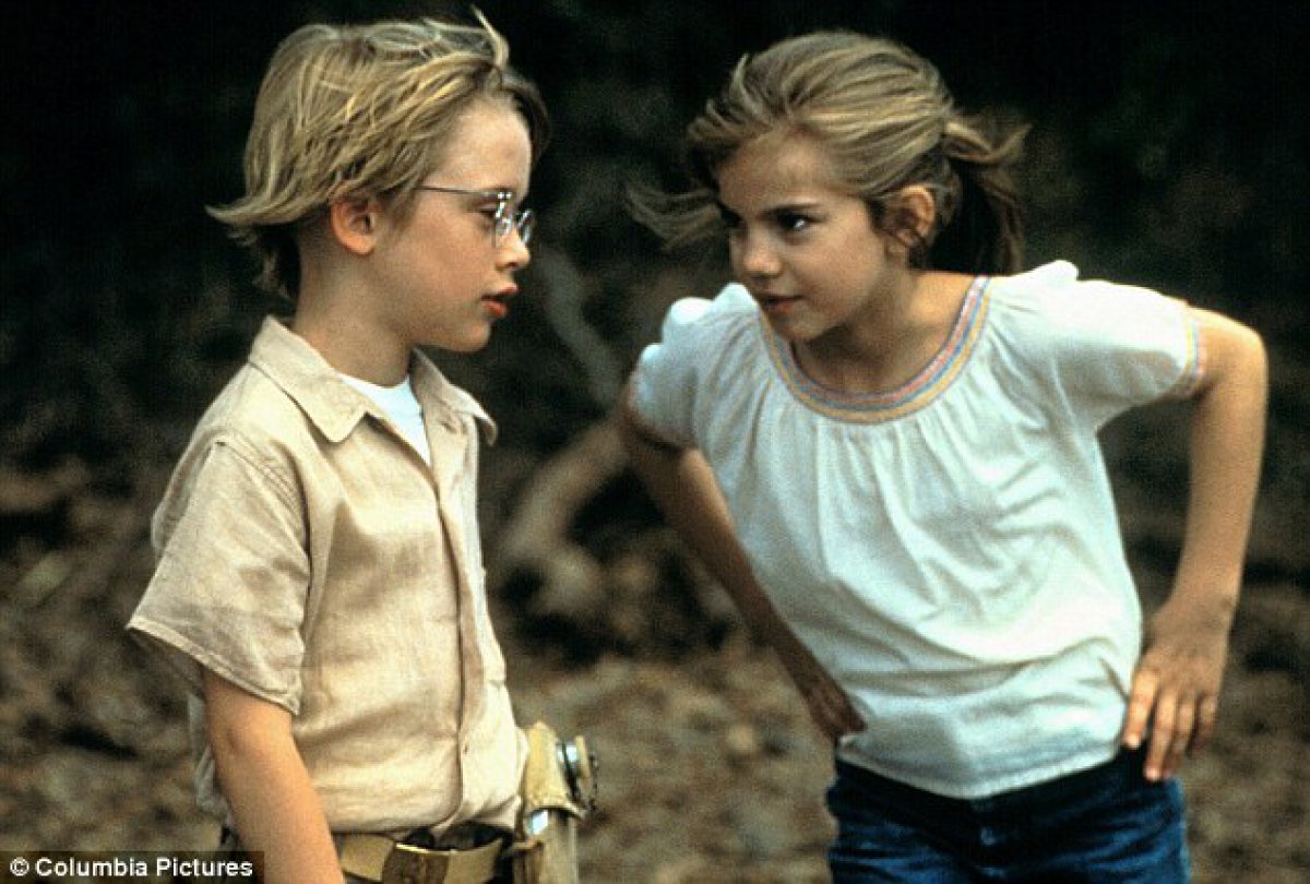 Ana Chlumsky y Macaulay Culkin