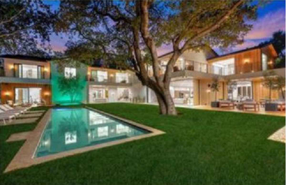 Joe Jonas y Sophie Turner pasan la cuarentena en su lujosa mansión de Los Ángeles
